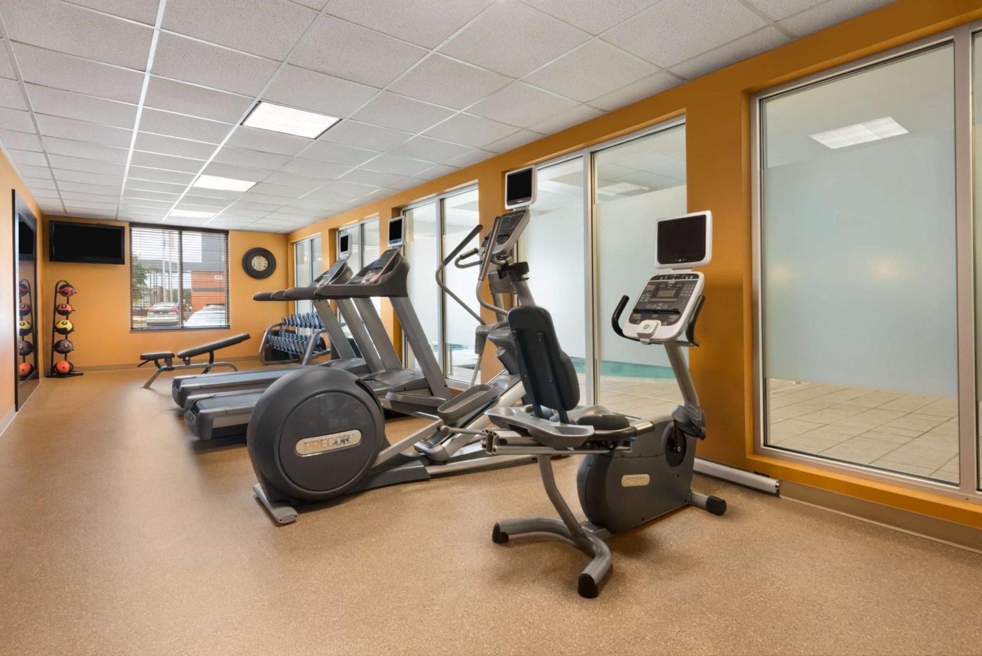 Hilton Garden Inn Dulles North Ашберн Экстерьер фото